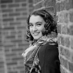 Meet your Posher, Adriana